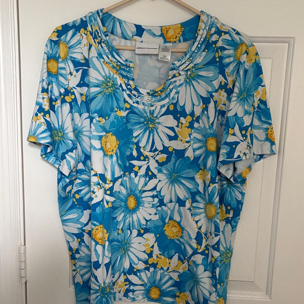 Alfred Dunner Blue and Yellow Floral Short Sleeve Top